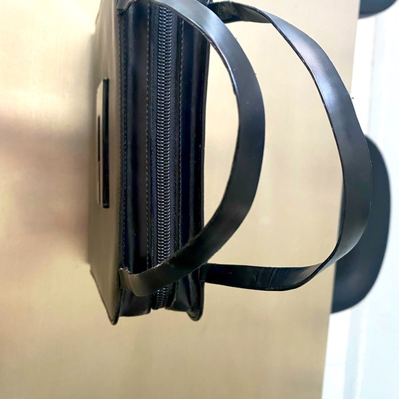 GUCCI SMALL BAG WITH G PLASTIC LOGO, size: 9” wide, 8 tall, 2.5 deep - Picture 3 of 6